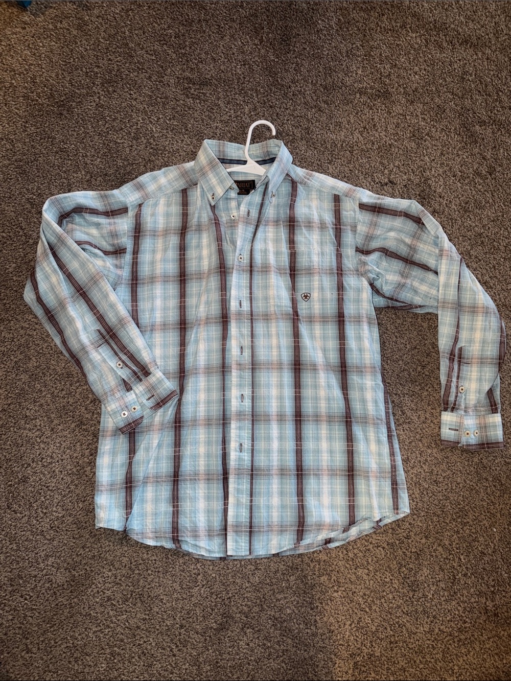 Men’s ariat button down